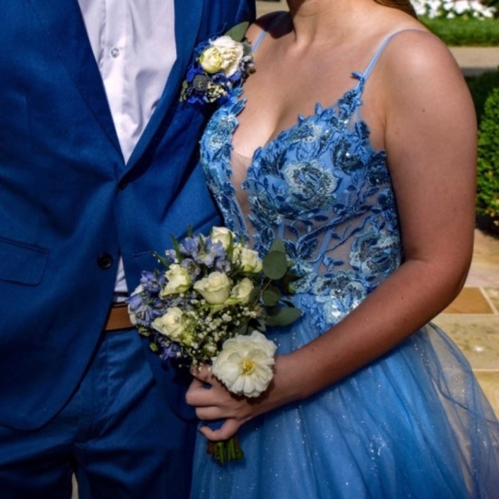 Prom Dress - Picture 2 of 3